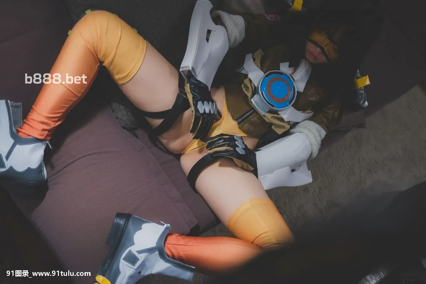 【Cosplay套图】Overwatch   Tracer Cosplay 柚木 YUZUKI [65P][パスポート 写真 表情]-91图录