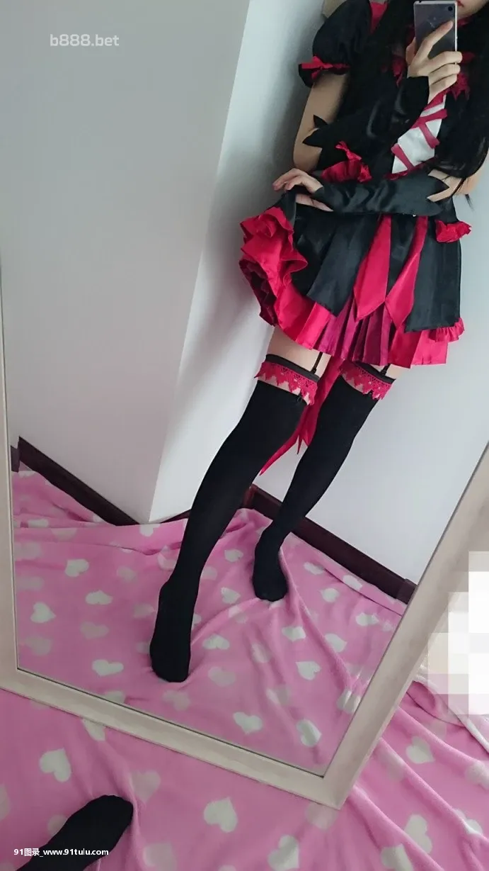 【Cosplay套图】Rory Mercury Cosplay 萝莉麦丘利 [28P][モントゴメリー腺 写真]-91图录