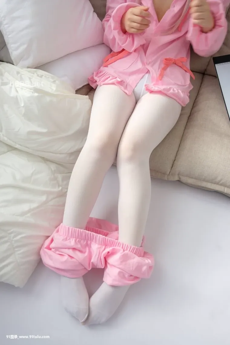 Izumi-Sagiri-Cosplay-Loli-girl-cosplay-very-cute-girl-[79P]girl,Izumi,Sagiri,Cosplay,Loli,cosplay,cute,79P,cos,cosplay,Cosplay,cute,Loli