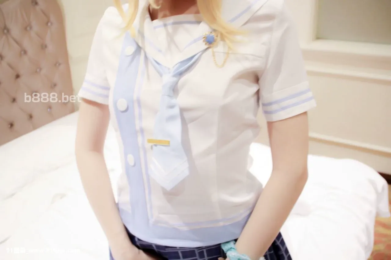 少女映畫 絢瀨繪裏   Cute cosplay schoolgirl uniform [43P][お宮參り 女の子 寫真]