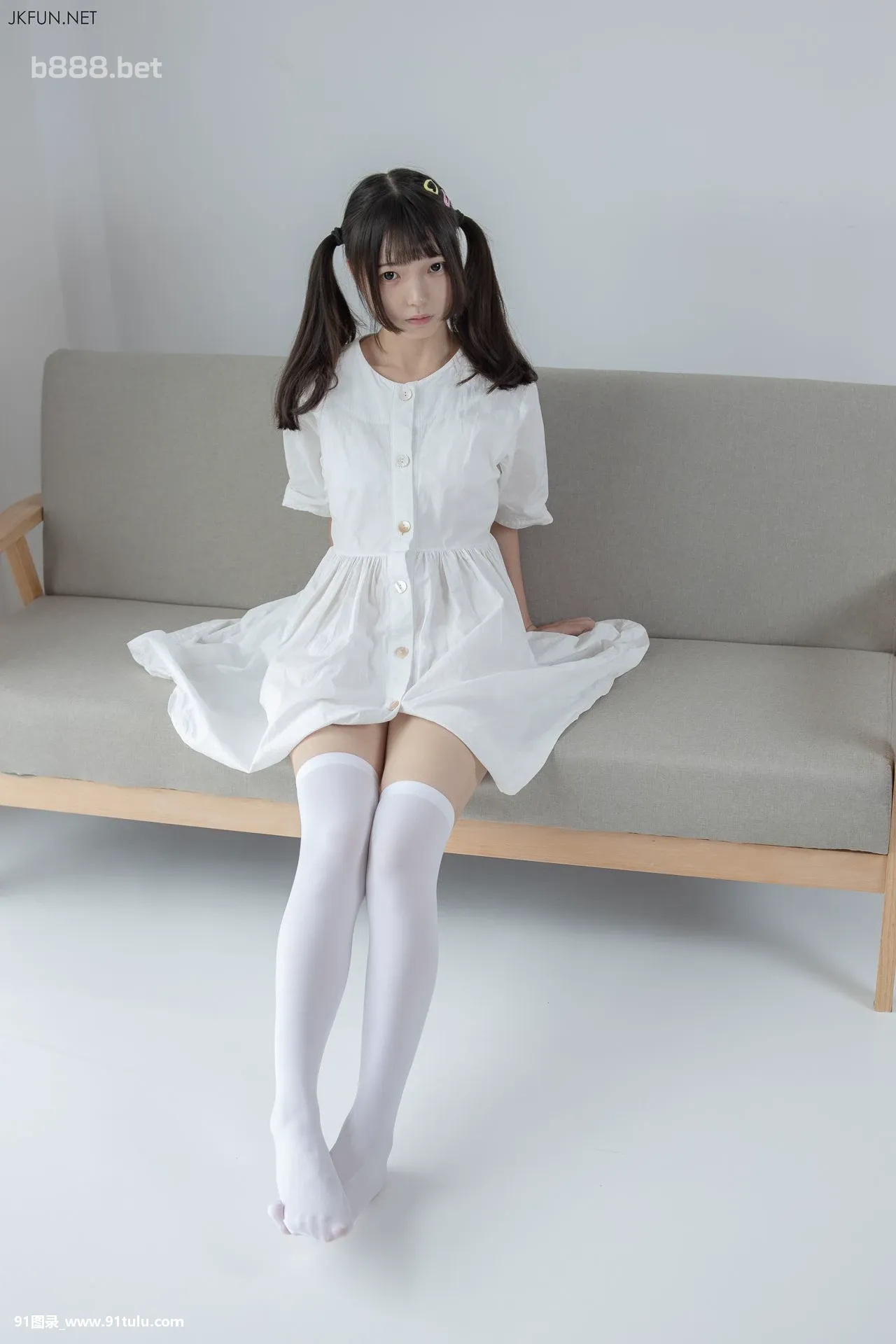 Cute-loligirl-in-white-dress-[89P]Cute,loligirl,white,dress,89P,loli