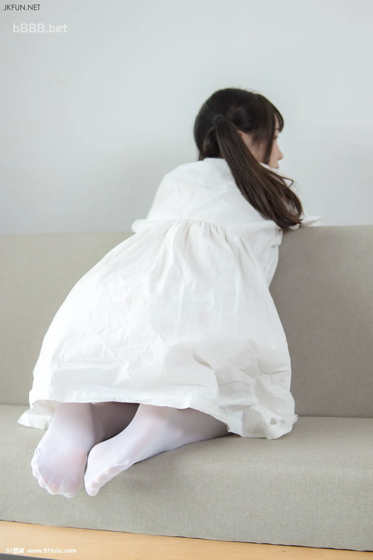 Cute-loligirl-in-white-dress-[89P]Cute,loligirl,white,dress,89P,loli