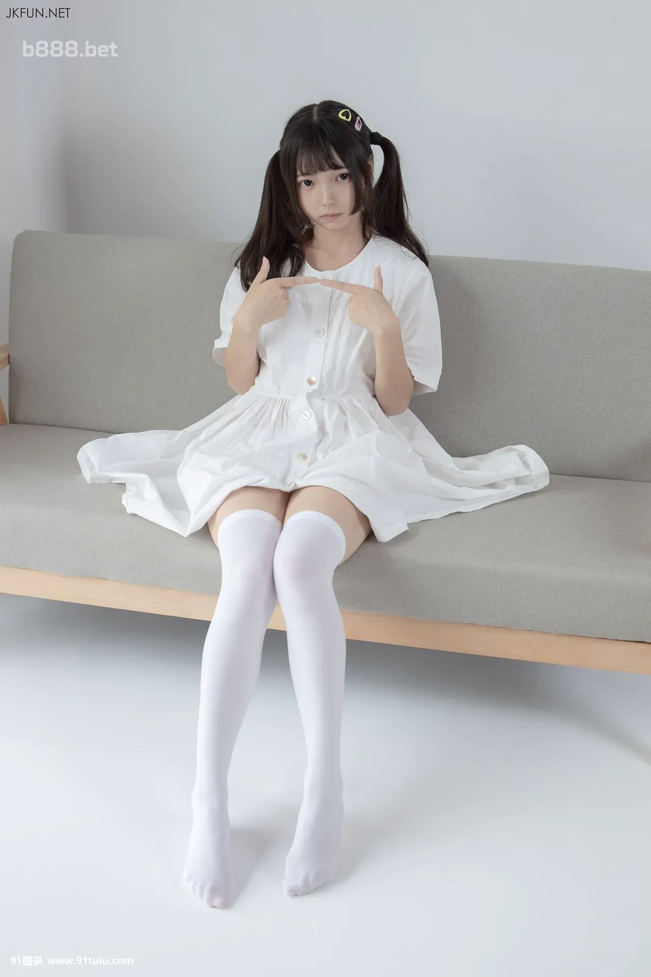 Cute-loligirl-in-white-dress-[89P]Cute,loligirl,white,dress,89P,loli