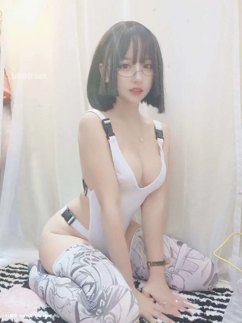 过期米线线喵-痛袜---Sexy-short-hair-asian-girl-[27P]痛袜,Sexy,short,hair,asian,girl,27P,米线,过期,asia,asian