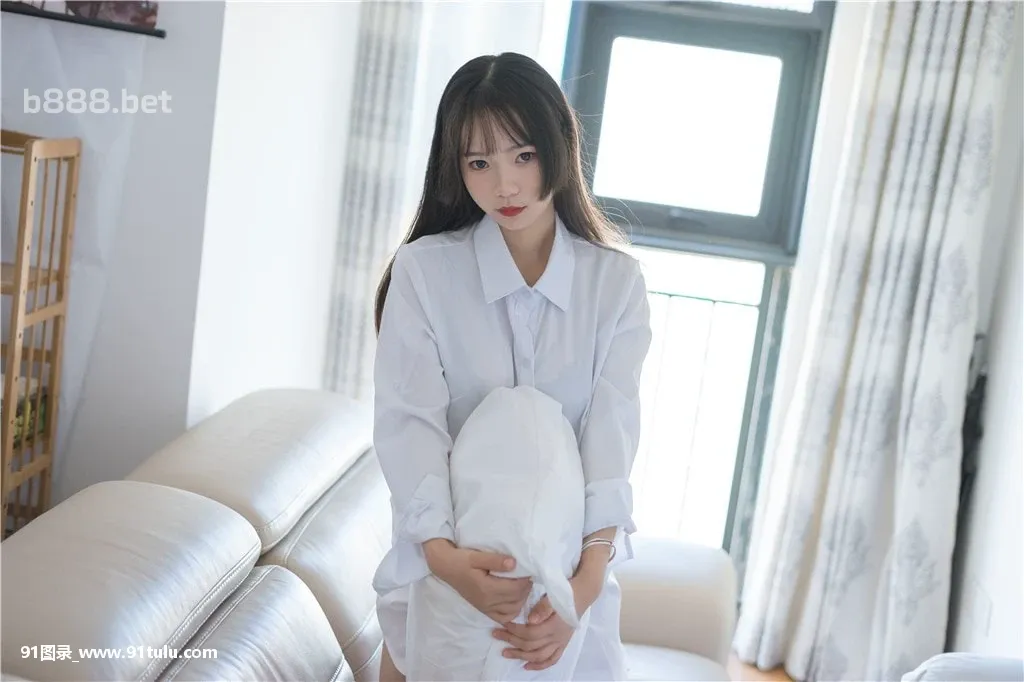 兔玩映画-Cute-loli-in-white-shirt-[51P]兔玩映,Cute,loli,white,shirt,51P,映画,loli