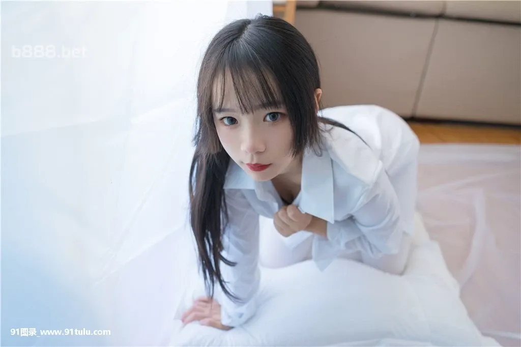 兔玩映画-Cute-loli-in-white-shirt-[51P]兔玩映,Cute,loli,white,shirt,51P,映画,loli