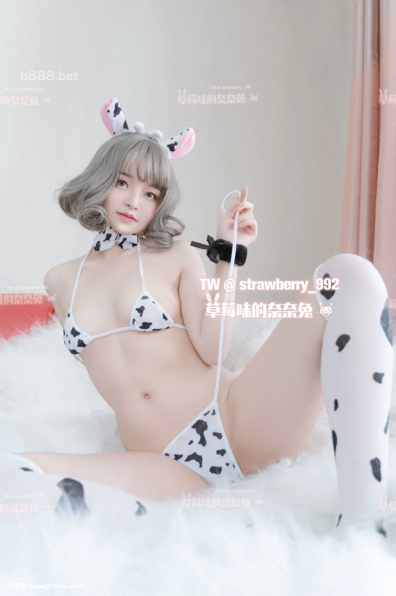 [草莓味的奈奈兔]-Cow-Girl-Little-Boobs-[28P]奈奈兔,Cow,Girl,Boobs,28P,草莓