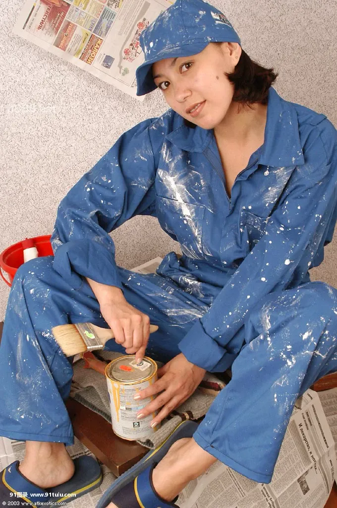 【亚洲色图】Asian amateur Elena stripping off painters clothes to model in the nude [15P][スカイ ツリー 写真]-91图录