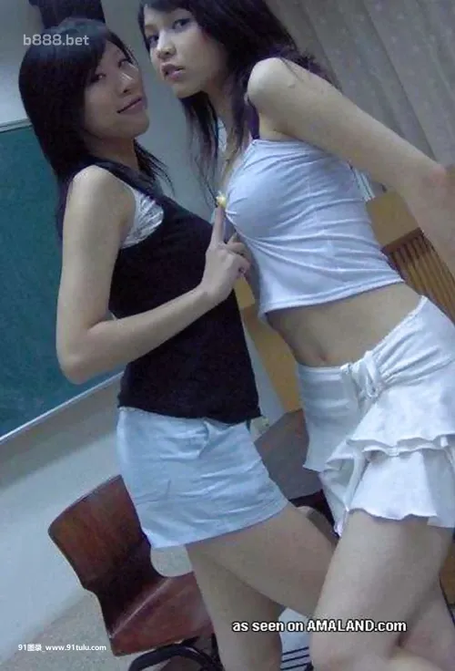 Hot-Asian-lesbians-[19P]Hot,Asian,lesbians,19P,Asia,Asian