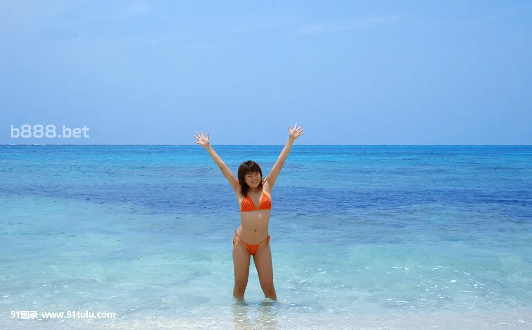 Asian-tramp-enjoys-being-naked-at-the-beach-showing-hairy-pussy-off-for-pictures-[15P]Asian,tramp,enjoys,naked,beach,showing,hairy,pussy,pictures,15P,Asia,Asian