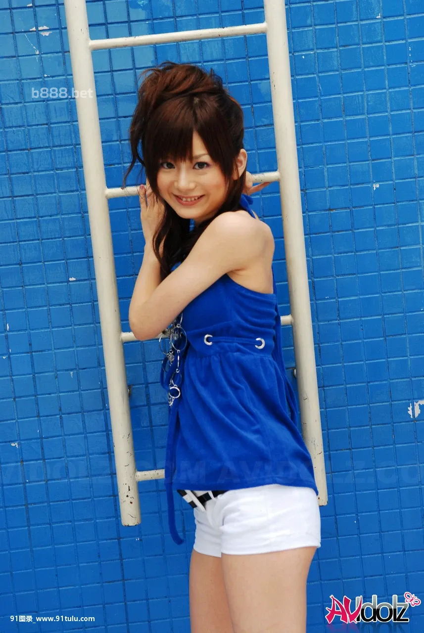 Young-looking-Japanese-girl-Anna-Watanabe-models-non-nude-in-shorts-[14P]Young,Japanese,girl,Anna,Watanabe,models,nude,shorts,14P,Japanese,Japan