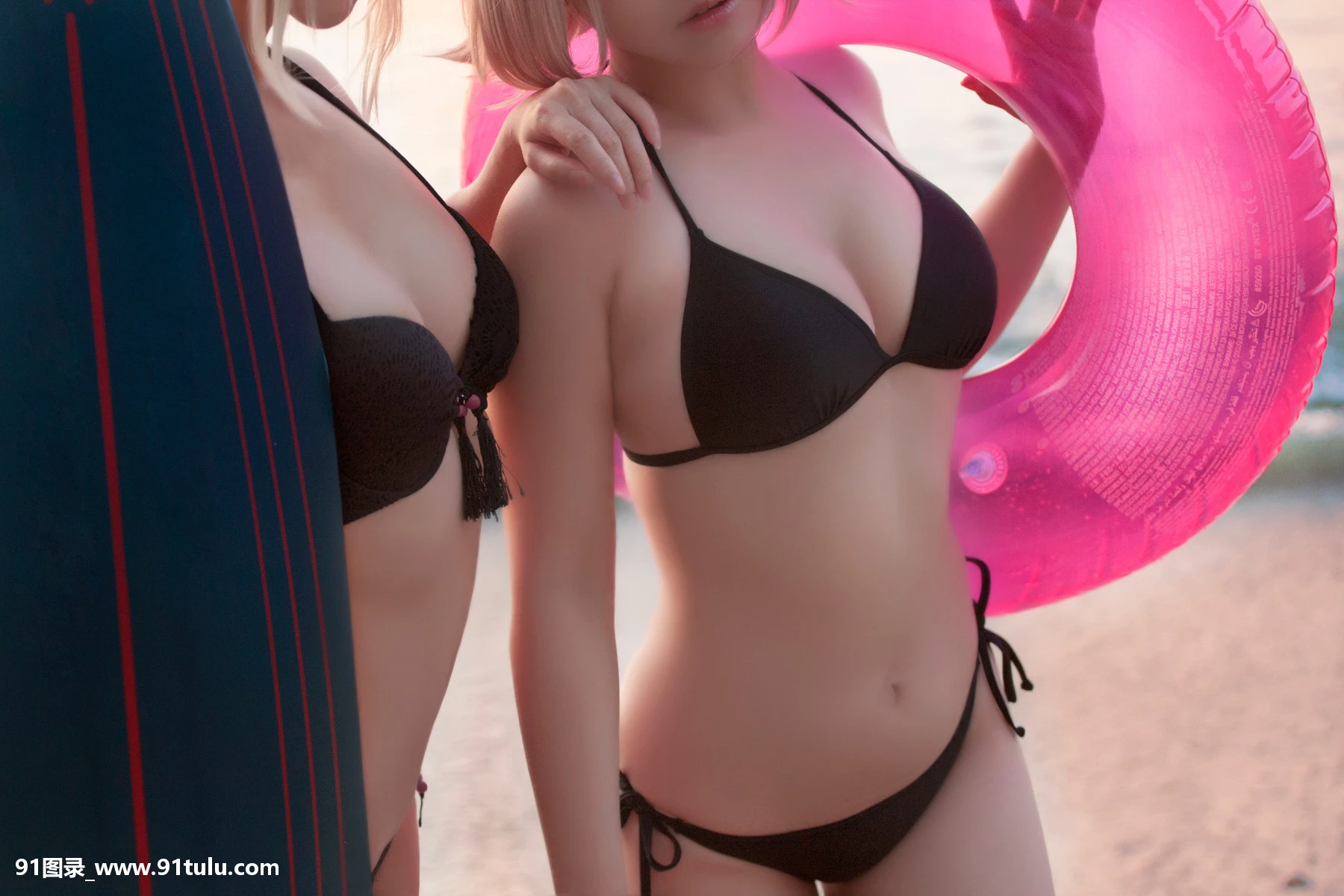 Cosplay-[半半子Banbanko,索索sophia]-黑贞1-海边泳装-[40P]半子,Cosplay,Banbanko,sophia,黑贞,40P,泳装,索索,海边,泳装,Cosplay