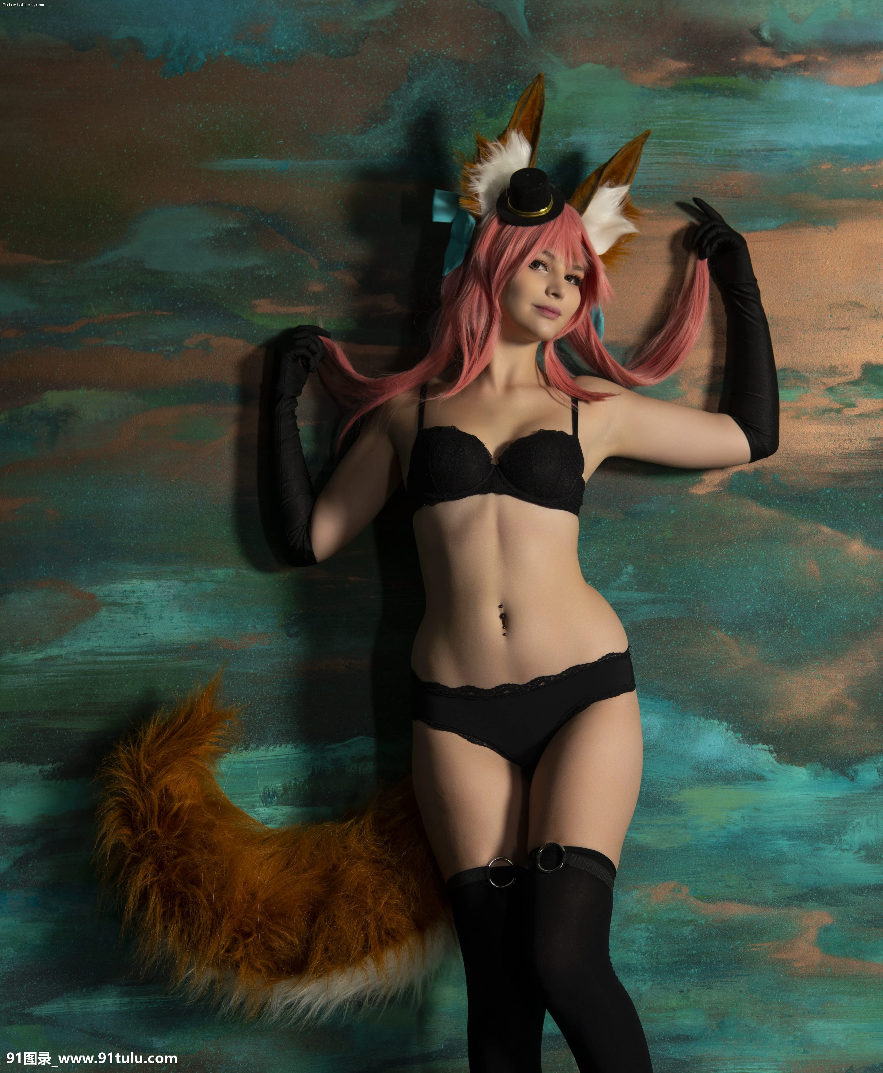 Tsuki-Desu---Tamamo-no-Mae---Fox-Tail-[103P]Tsuki,Desu,Tamamo,Mae,Fox,Tail,103P