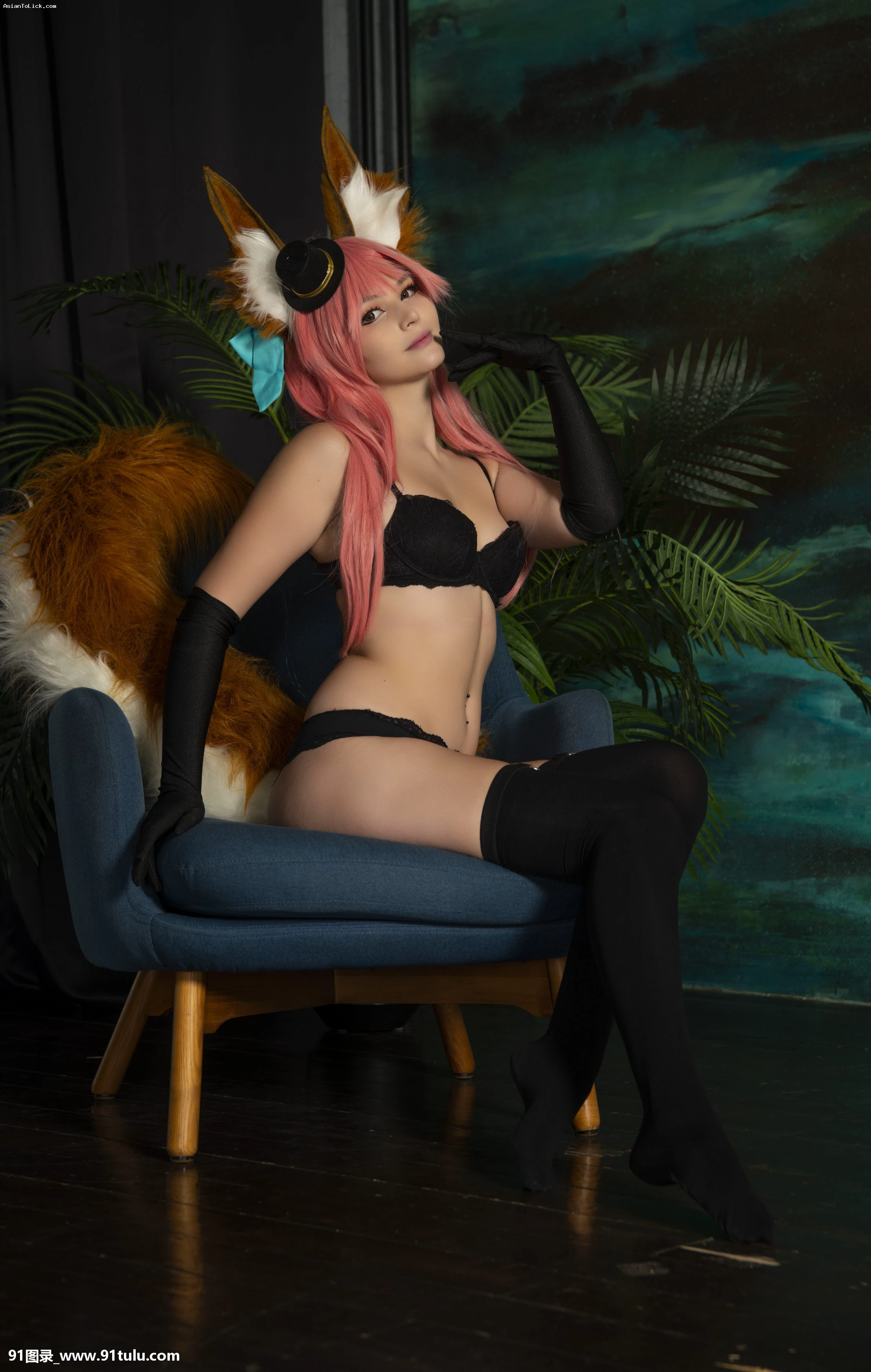 Tsuki-Desu---Tamamo-no-Mae---Fox-Tail-[103P]Tsuki,Desu,Tamamo,Mae,Fox,Tail,103P