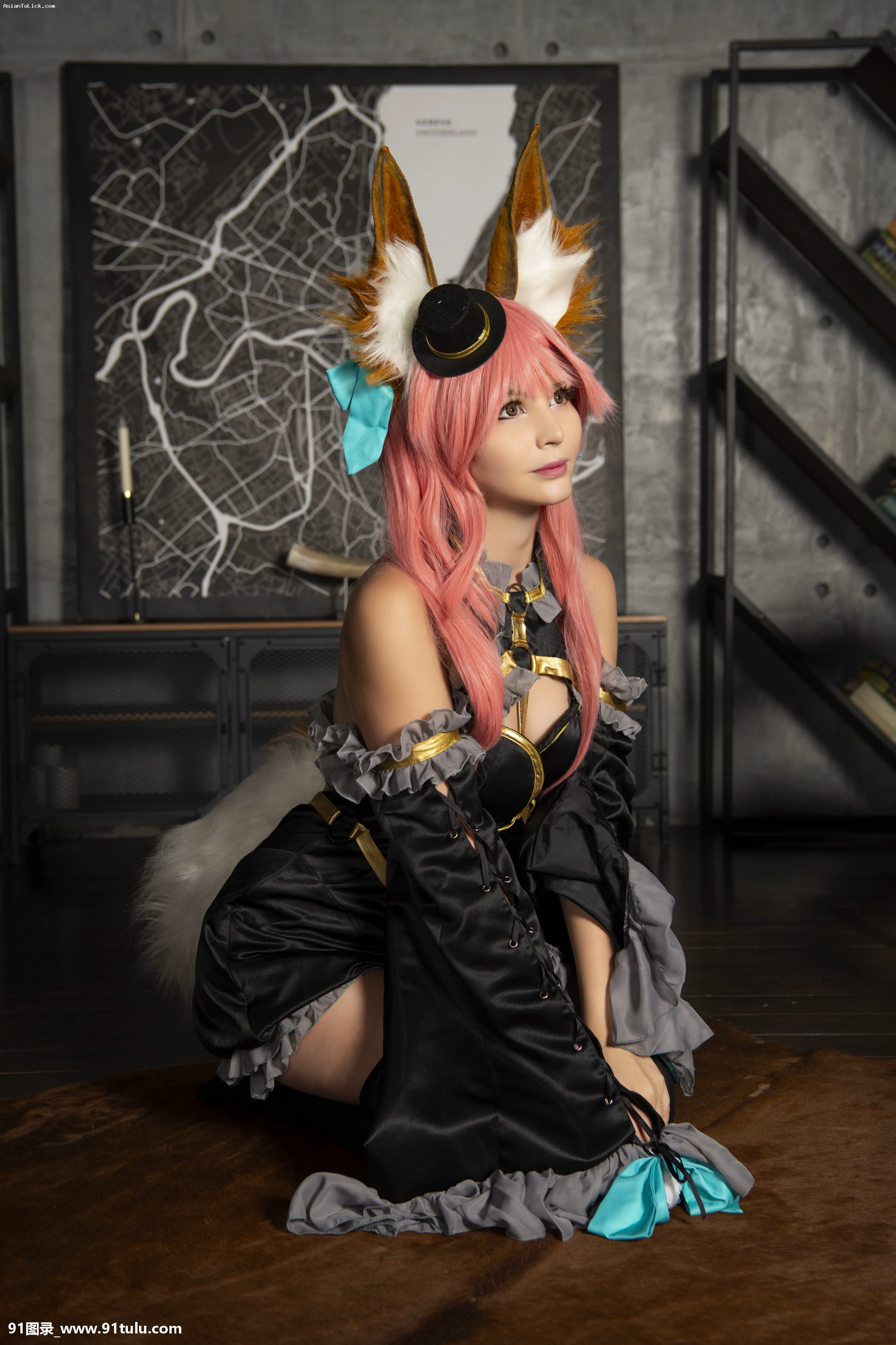 Tsuki-Desu---Tamamo-no-Mae---Fox-Tail-[103P]Tsuki,Desu,Tamamo,Mae,Fox,Tail,103P