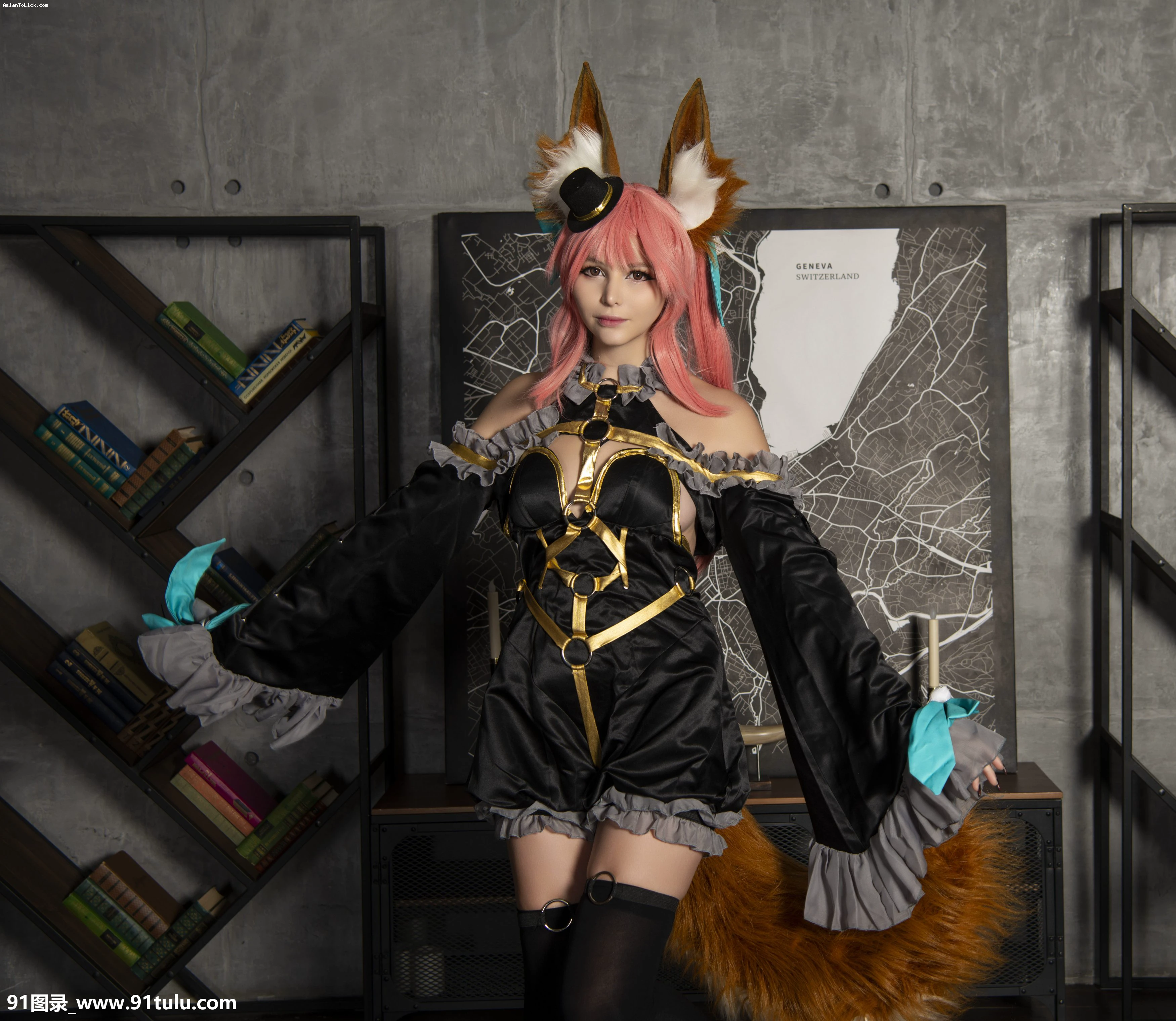 Tsuki-Desu---Tamamo-no-Mae---Fox-Tail-[103P]Tsuki,Desu,Tamamo,Mae,Fox,Tail,103P