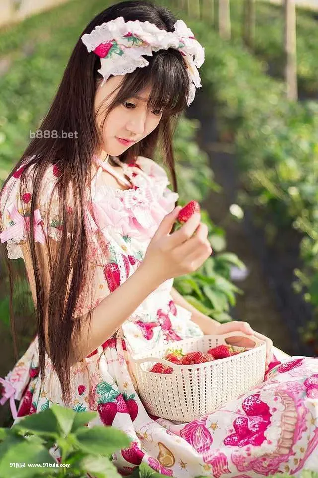 【亚洲色图】草莓姑娘 [9P][クリスマスツリー 写真]-91图录
