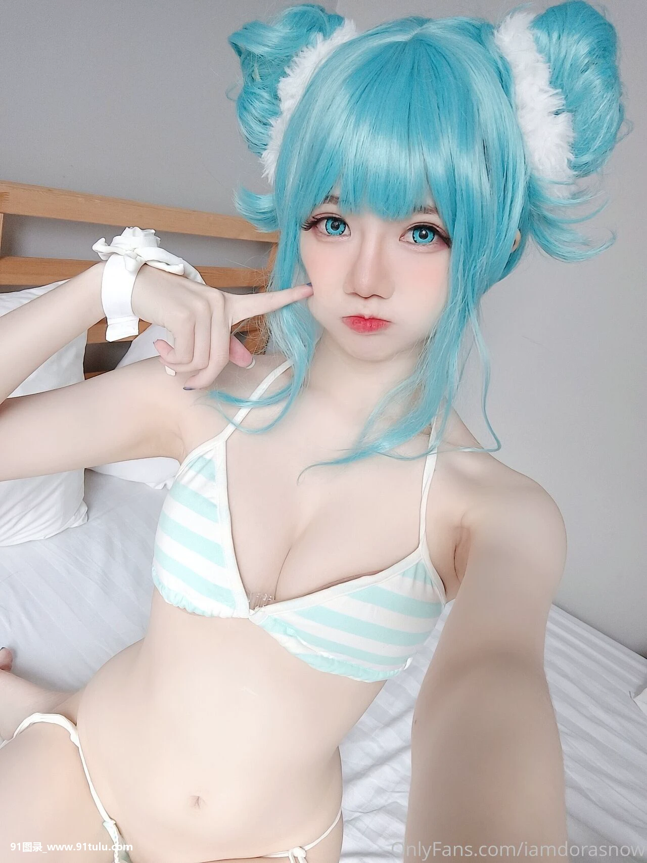 Sally-Dorasnow---Miku-Bikini-[100P]Sally,Dorasnow,Miku,Bikini,100P