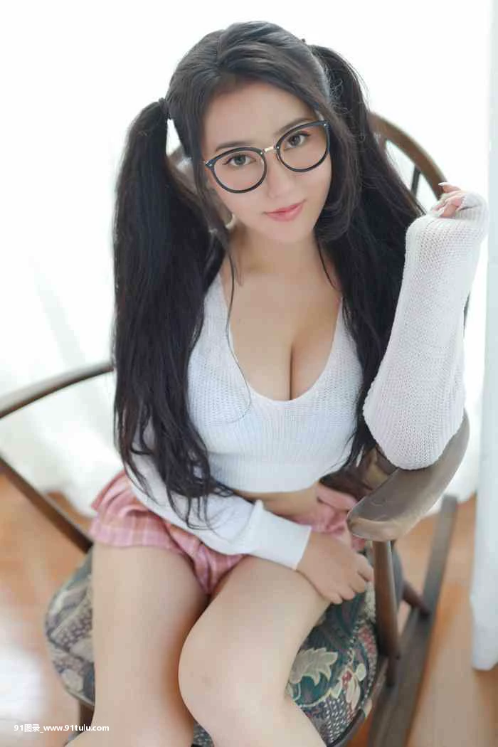 极品美女爆乳撑破小衫-[40P]爆乳,小衫,40P,撑破,极品,美女,爆乳,极品