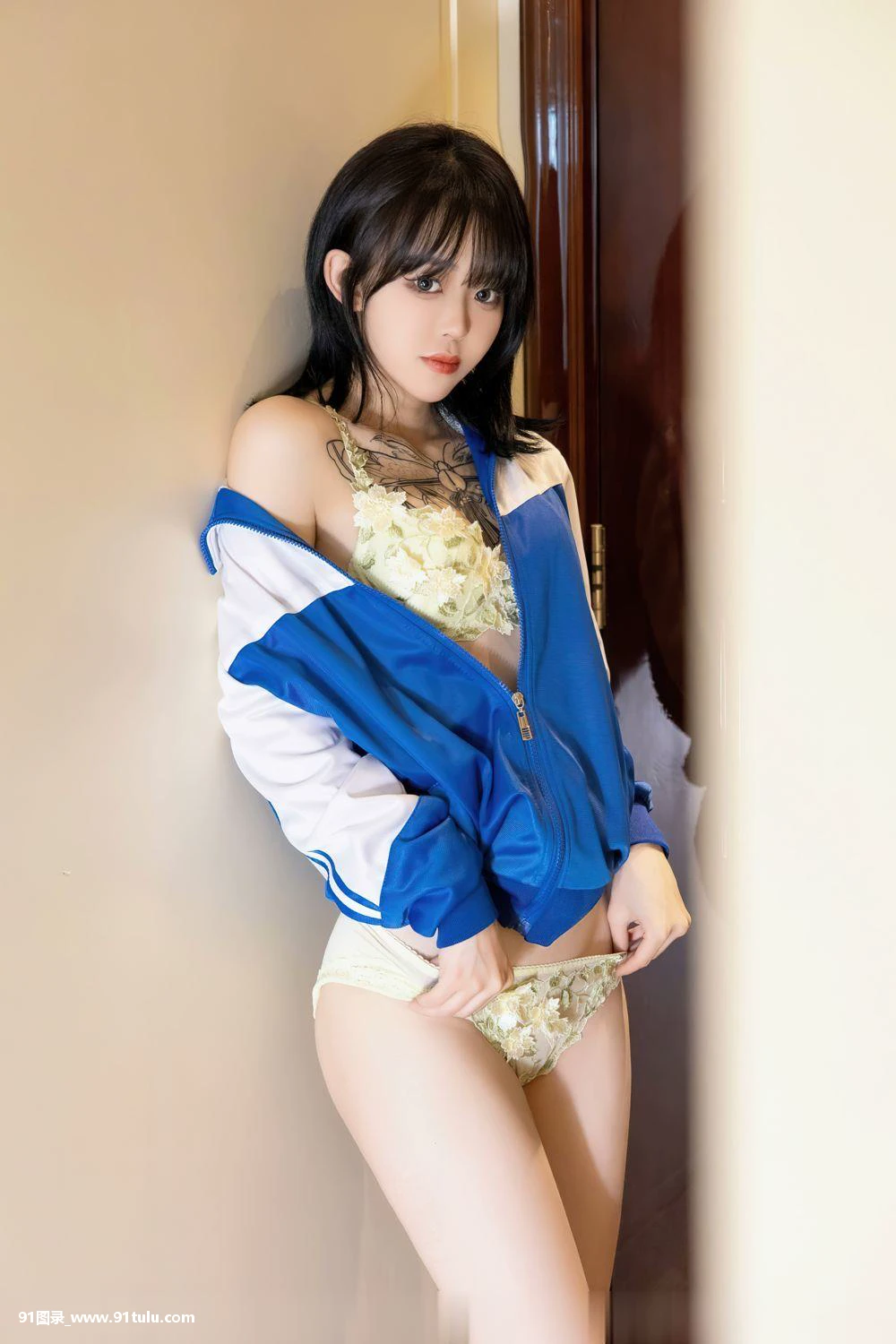 花臂美少女奶瓶-[58P]美少女,花臂,58P,奶瓶,少女,美少女