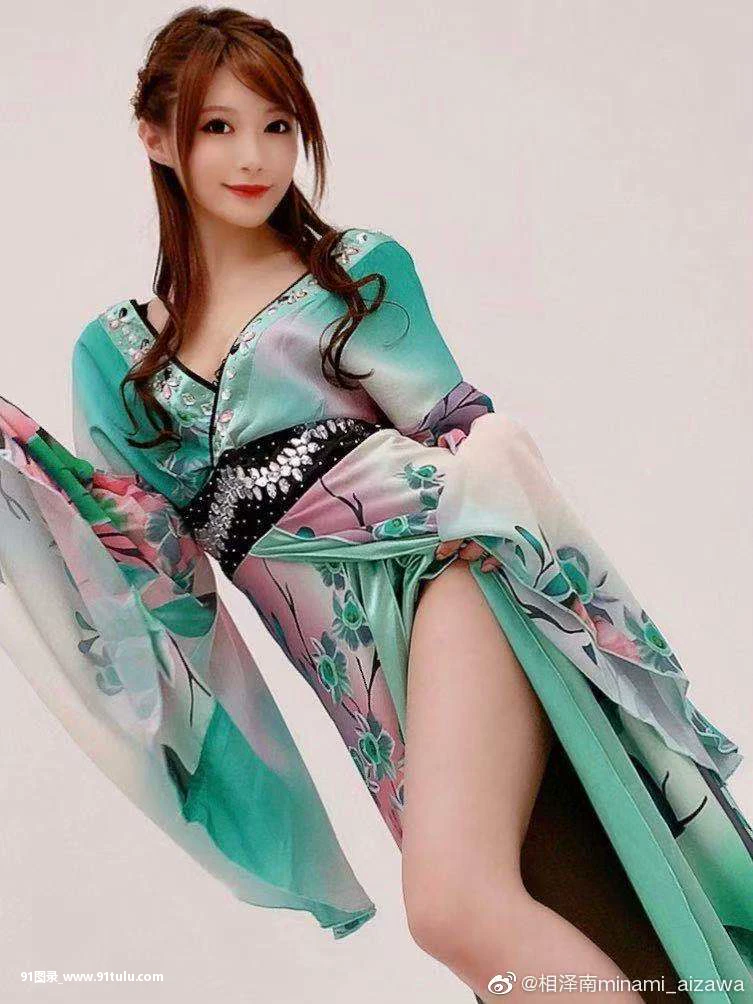 逆袭的影后，绽放的花朵。AV界的天花板—相泽南-[133P]逆袭,AV,相泽南,133P,影后,绽放,天花板,花朵,天花板