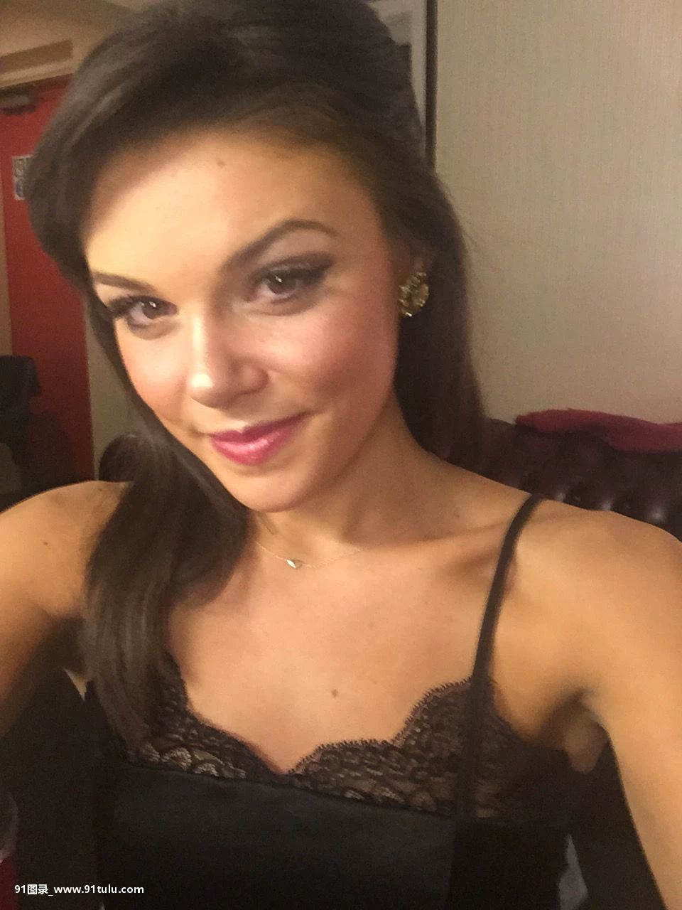 Faye-Brookes-[33P]Faye,Brookes,33P