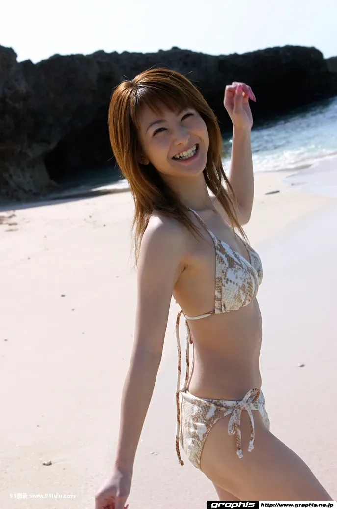 Graphis-Photo---Naho-Ozawa-&-Hitomi-Hayasaka-----[80P]Graphis,Photo,Naho,Ozawa,amp,Hitomi,Hayasaka,80P